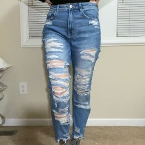 American Eagle  Ripped Mom Jeans